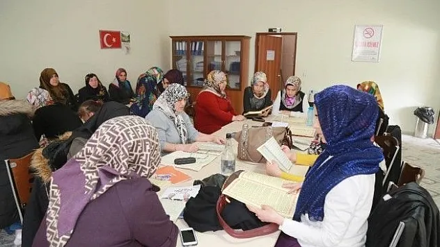 Elazığlı kadınlardan, Mehmetçiğe dua