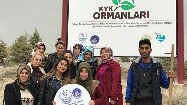 KYK'lı Gençler Şehitler İçin Fidan Dikti