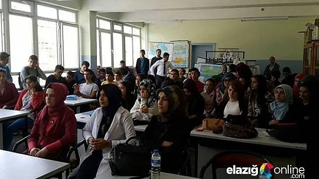 Sosyal Politikalar İl Müdürlüğü eğitimlerini sürdürüyor