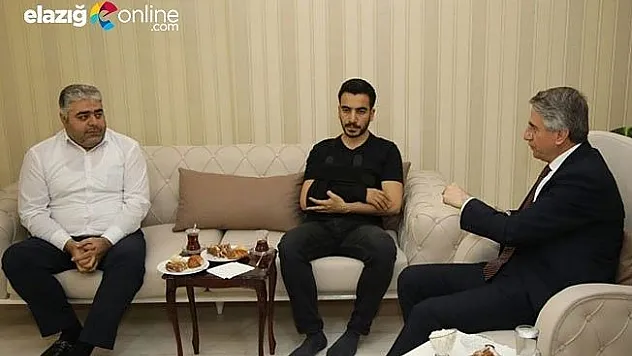 YANILMAZ'dan kahraman askerimize ziyaret