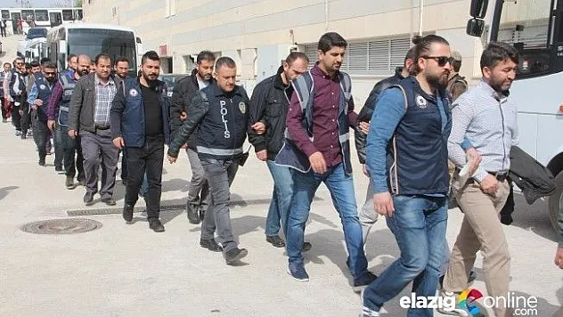 Ankesörlü telefonla bağlantı kuran FETÖ'cü 31 şüpheli adliyeye sevk edildi!