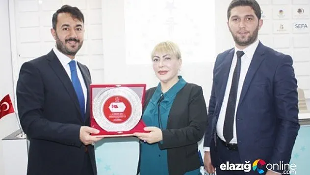 &quotBir Fabrika Kuracaksam Elazığ'da Kurmalıyım&quot