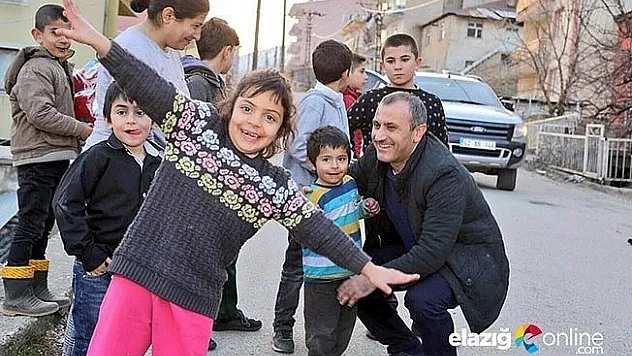 Vali Sonel' den 23 Nisan mesajı