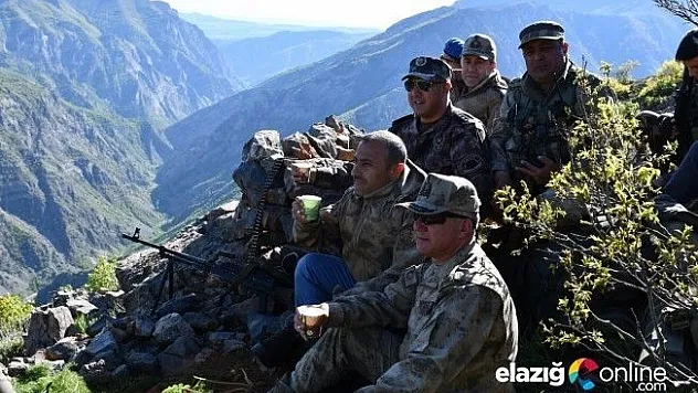 Vali Sonel'den Aliboğazı'nda Çay Keyfi ve Moral Ziyareti