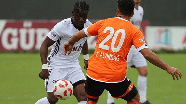 Elazığspor'da Jeffrey Sarpong'da gitti