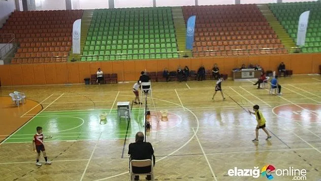 Küçükler Badminton Türkiye Şampiyonası Elazığ'da Başladı