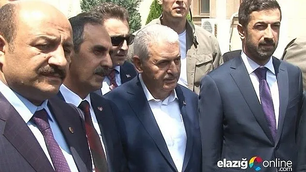 Başbakan Yıldırım, cuma namazını, Hacı Tayyar Camiinde kıldı