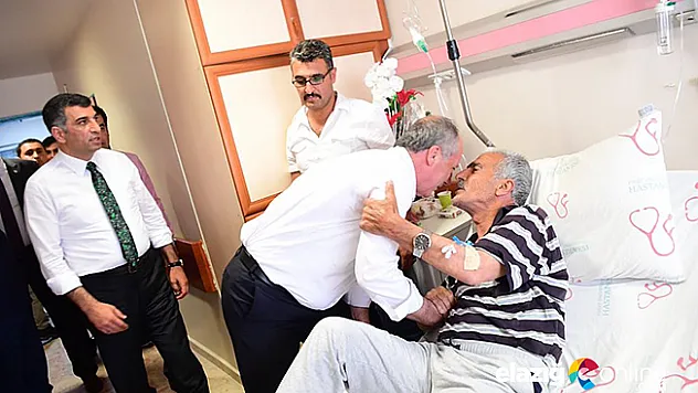 İlk durağı şehidimiz Fethi Sekin'in babası oldu