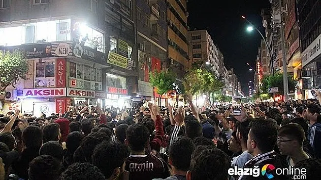Taraftarlar, Elazığspor için yürüdü