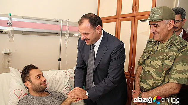 Vali Kaldırım, yaralı Mehmetçiği ziyaret etti