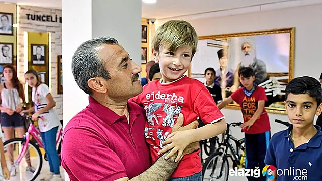 Vali Sonel, çocukların isteklerini yerine getirdi