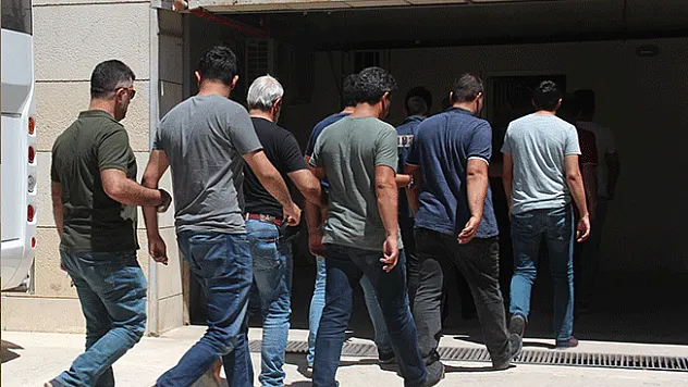 FETÖ operasyonunda 19 şüpheli adliyede