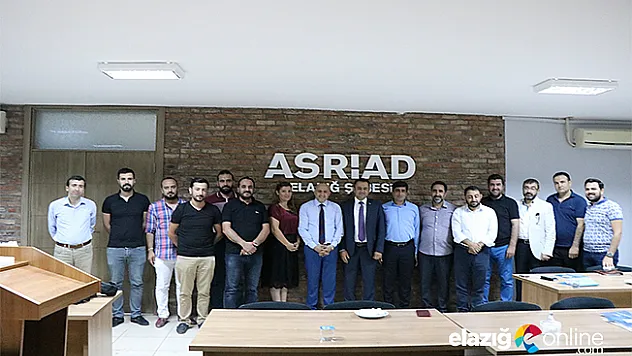 Yılmaz ASRİAD'da İşadamlarıyla Buluştu