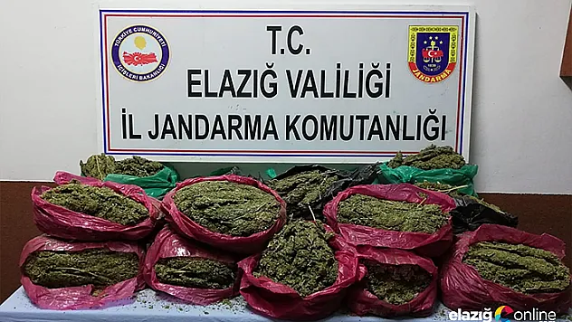 32 kilo esrar kayalıklar arasında ele geçirildi