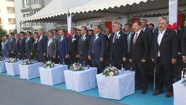 Elazığ'da 2'inci Tarım Fuarı açıldı