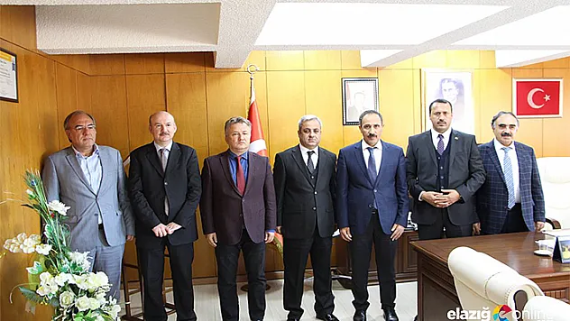 Fırat Üniversitesi'nden Teşekkür Plaketi