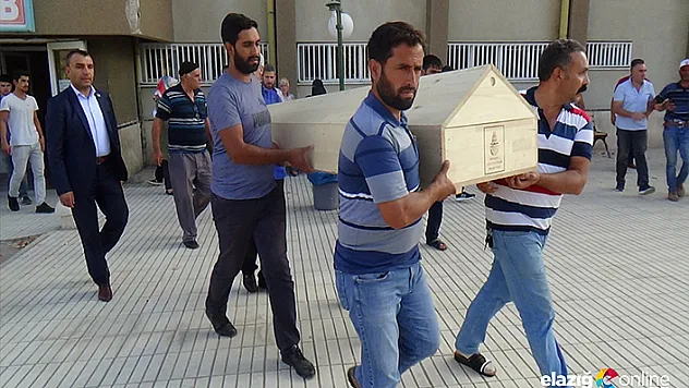 Üzerine televizyon düşen çocuk hayatını kaybetti