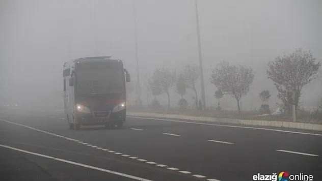 Elazığ'da sis 2 gündür etkili oluyor
