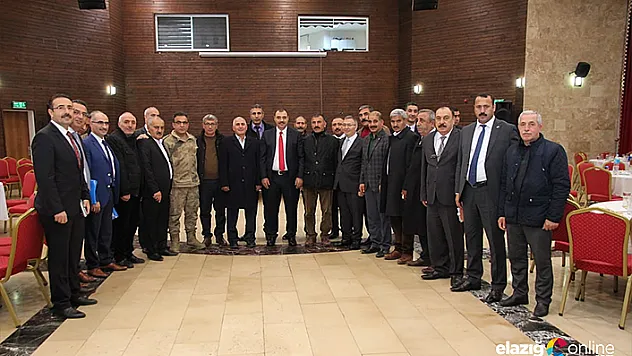 Vali Kaldırım, muhtarlarla bir araya geldi