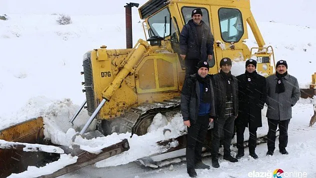 Elazığ'da karla kapanan 332 köy yolu İl Özel İdare tarafından açıldı