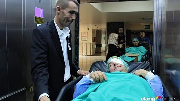 Hayatı asansörde geçiyor, günlük 600 kez inip çıkıyor