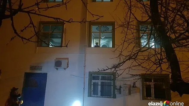 Korkup evden kaçan çocuk camide bulundu