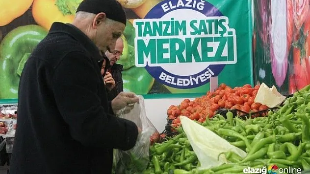 Elazığ'da bugün açılan tanzim satış noktasına yoğun ilgi