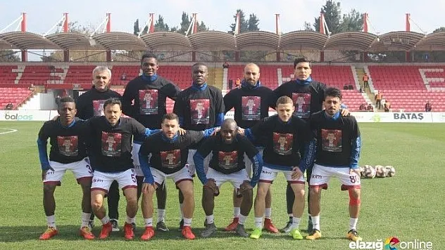 Elazığspor, kalp krizi sonucu ölen küçük taraftarını unutmadı
