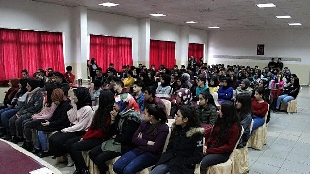 Öğrencilere sigaranın zararları anlatıldı