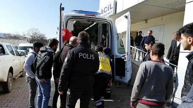 Palu'da bıçaklı kavga:1 yaralı