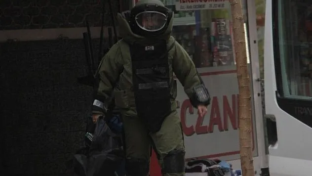 Şüpheli çantadan, hoparlör parçaları çıktı