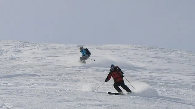 2 bin 500 rakımlı Akdağ'da ilk kayak