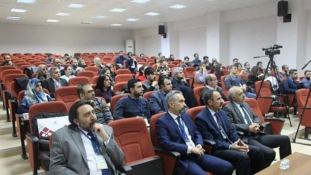 FÜ'de TÜBİTAK proje eğitimi başladı