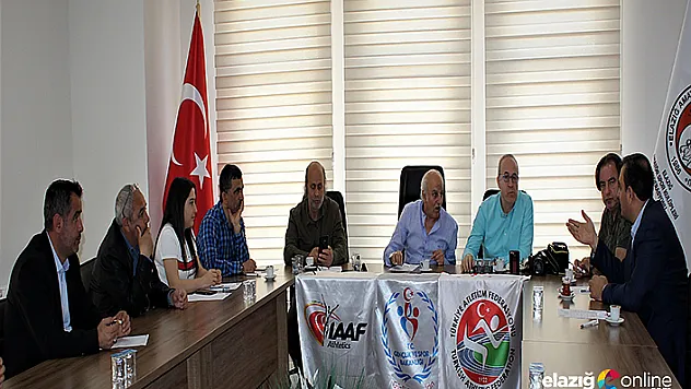 IAAF Çocuk Atletizmi Karar Grubu Toplantısı Elazığ'da yapıldı