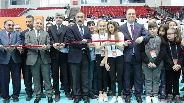 Elazığ'da &quotTÜBİTAK  Ortaokul Araştırma Projeleri Final Yarışması&quot başladı
