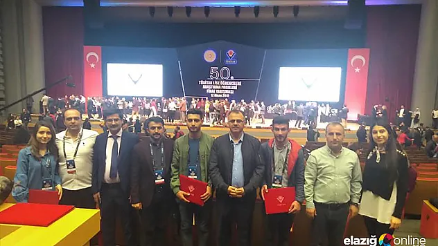 Elazığlı Öğrenciler TÜBİTAK Yarışmasından Ödülle Döndü