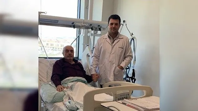 Hastanın kalp damarı, atar damardan girilerek açıldı