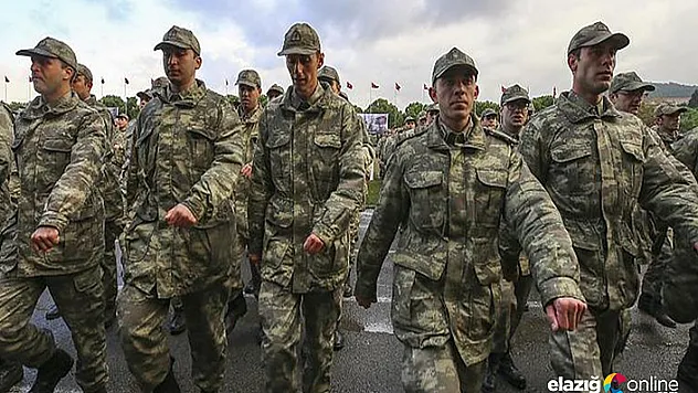 Askerlik teklifi Milli Savunma Komisyonu'nda kabul edildi