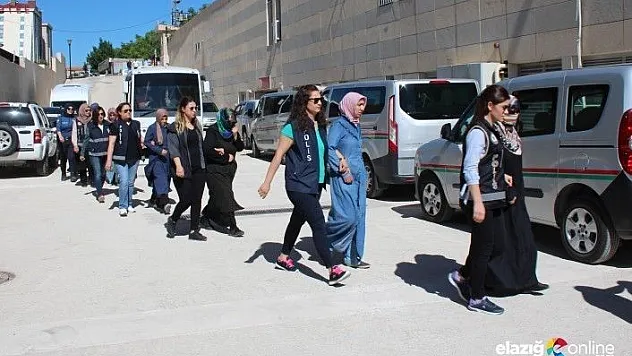 Elazığ'da FETÖ'nün kadın yapılanması çökertildi