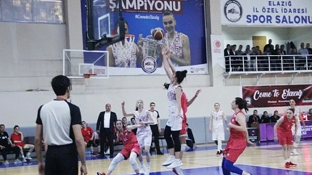 Periler büyük avantaj yakaladı