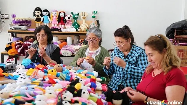 Hozatlı kadınlar organik örgü bebeği marka yaptı, ekonomiye kazandırdı