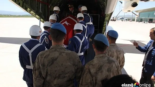 Şehit Uzman Çavuşun naaşı Elazığ'dan memleketine uğurlandı