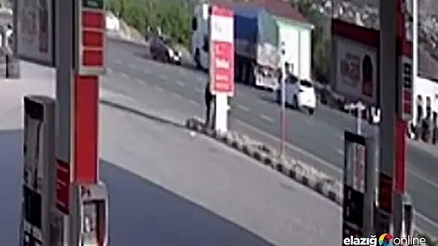 2 kişinin öldüğü feci kaza kamerada