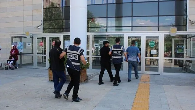 8 ilde 9 ayrı dolandırıcılık olayına 2 tutuklama
