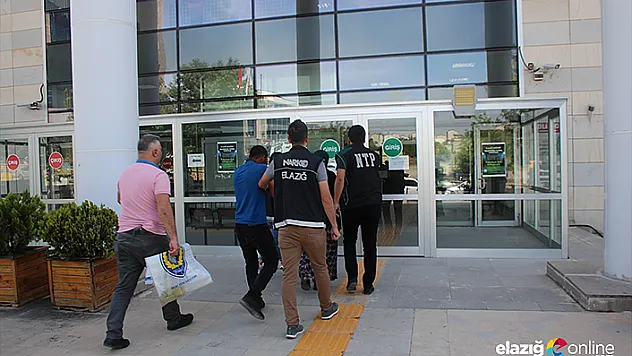 Elazığ'da toz esrarla yakalanan 1 şüpheli tutuklandı