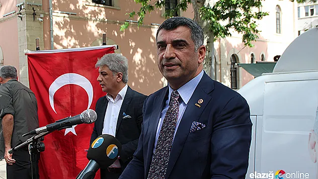 Milletvekili Erol, halk kürsüsünde vatandaşları dinledi