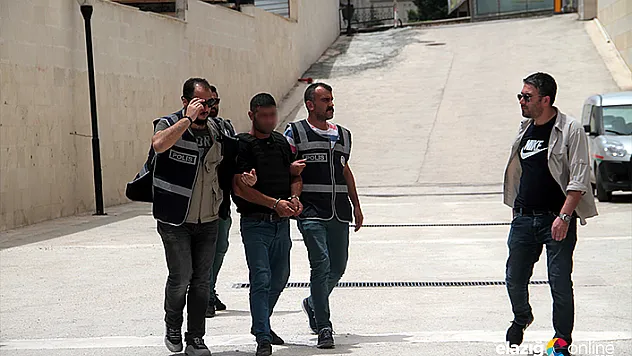 Kadını öldüren, kocasını ise yaralayan o şüpheli tutuklandı