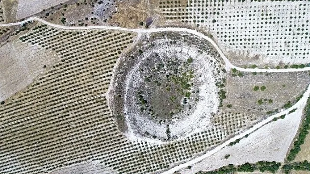 Devasa çukur &quotKup&quot gizemini koruyor