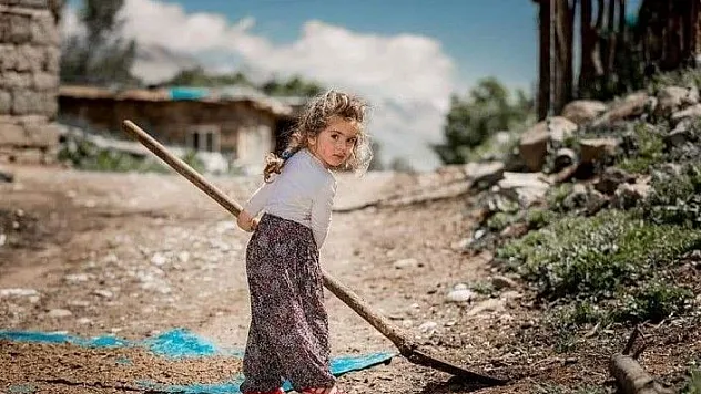 PKK'nın bombası 2 çocuğu öldürdü, geriye bu fotoğrafları kaldı