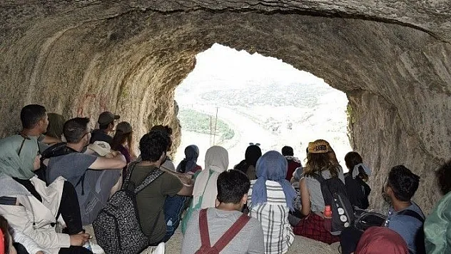 Tarihi Palu ilçesi, ziyaretçileri ağırlıyor